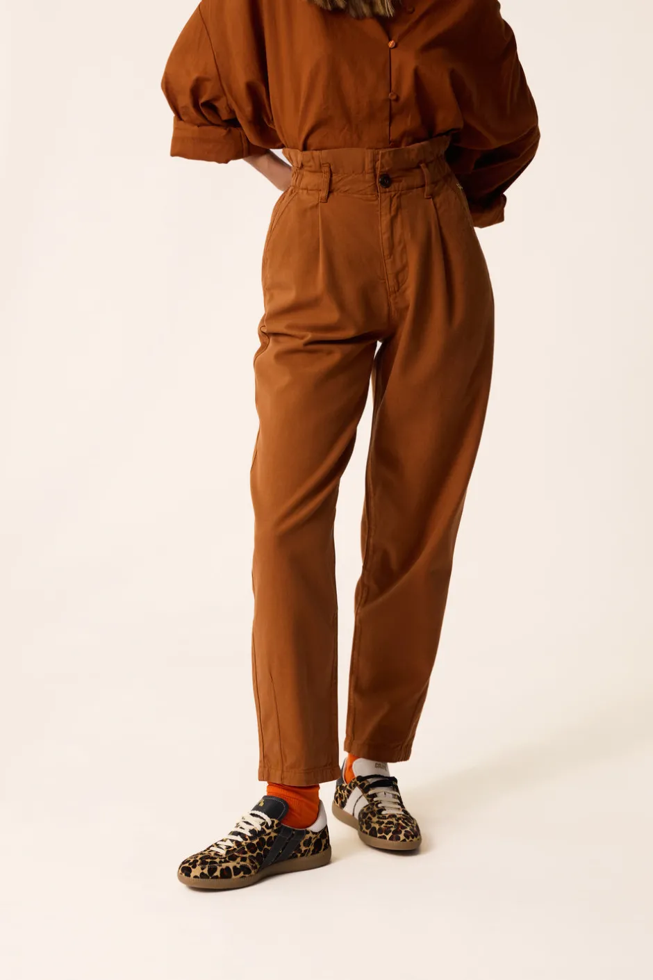 pantalon_santino_ecureuil_3.webp Pantalon Santino | Des Petit Hauts Discount