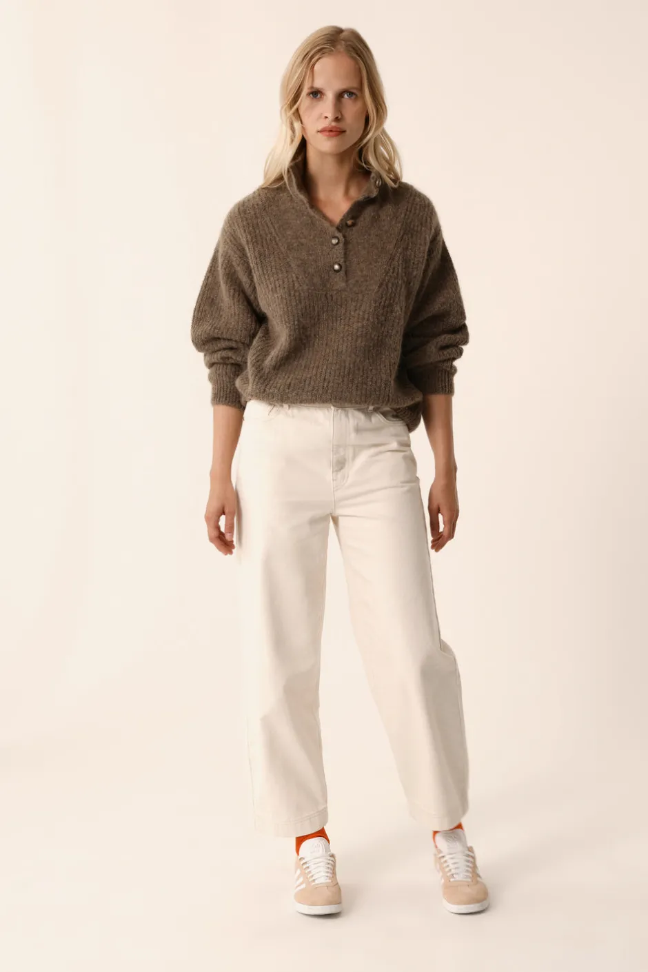 pull_anna_galet_3.webp Pull Anna | Des Petit Hauts Store