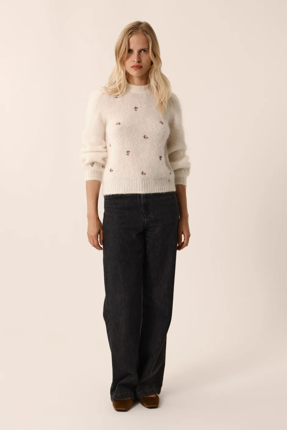 pull_bouda_creme_2.webp Pull Bouda | Des Petit Hauts Discount