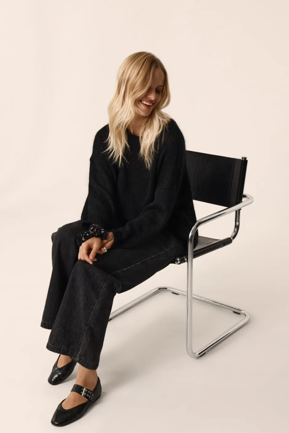 pull_bulon_noir_2.webp Pull Bulon | Des Petit Hauts Store