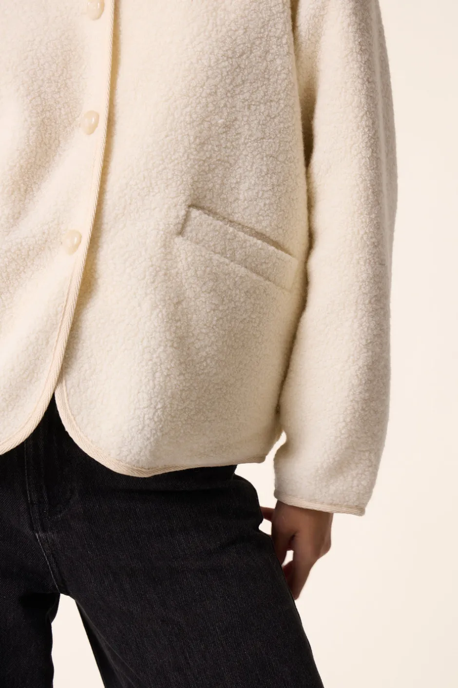 veste_maille_zlavina_creme_1.webp Veste maille Zlavina | Des Petit Hauts Discount